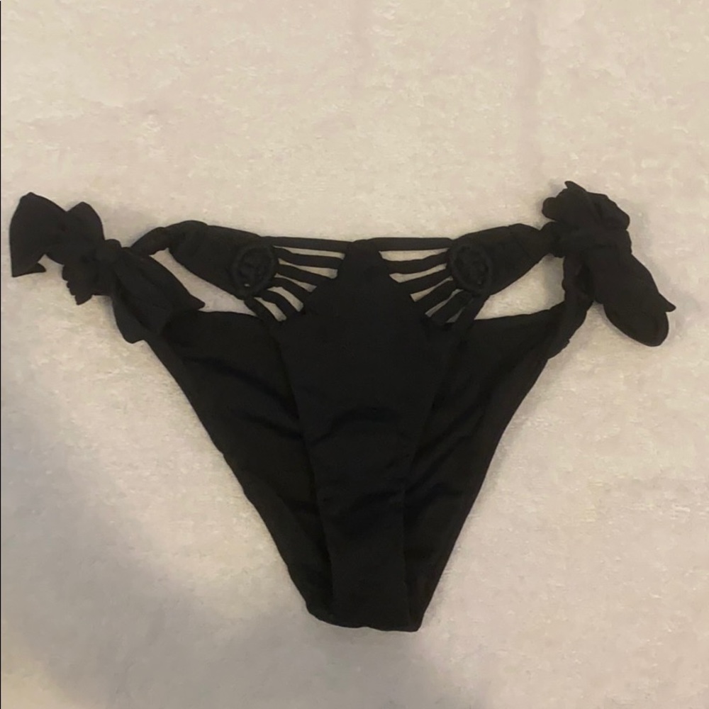 Frankie’s Bikinis Large Crochet Black Bottoms